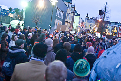 протесты в Исландии